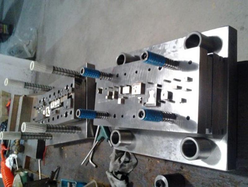 易门模具制造-12